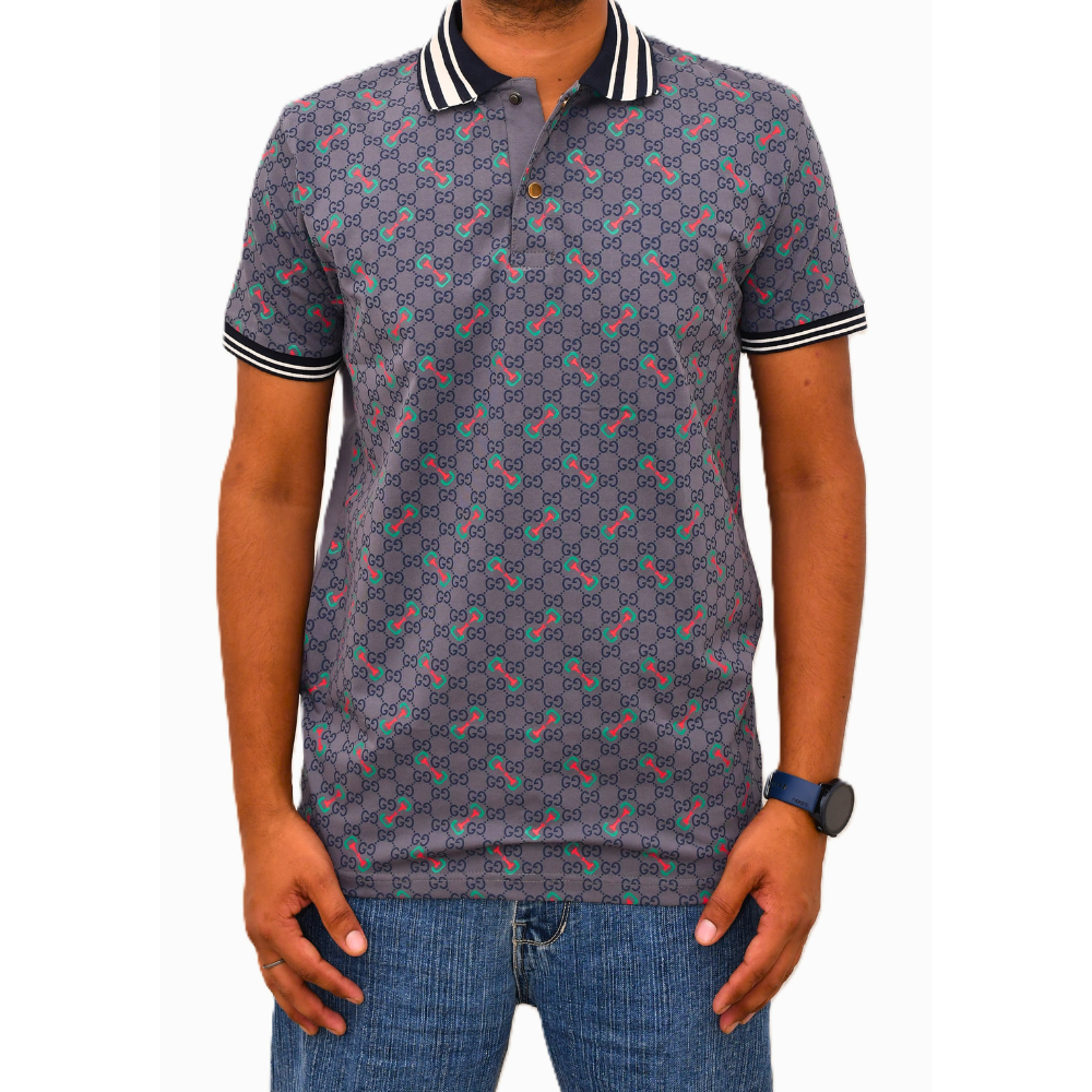 Make a statement. Iconic print with a sharp, striped collar.